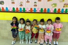 กิจกรรมลอยกระทงอนุบาล-68-75