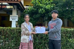 มอบเกียรติบัตรนักเรียนที่แข่งขันทักษะวิชาการ-12