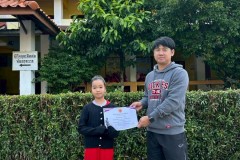 มอบเกียรติบัตรนักเรียนที่แข่งขันทักษะวิชาการ-2