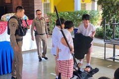 สถานศึกษาปลอดภัยให้ความรู้-หนี-ซ่อน-สู้-49