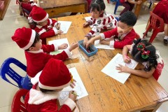 Merry-Christmas-Kindergarten-2024-108