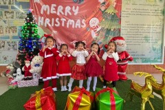 Merry-Christmas-Kindergarten-2024-113