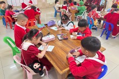 Merry-Christmas-Kindergarten-2024-122