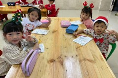 Merry-Christmas-Kindergarten-2024-16