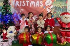 Merry-Christmas-Kindergarten-2024-3
