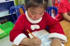 Merry-Christmas-Kindergarten-2024-35