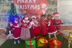 Merry-Christmas-Kindergarten-2024-49