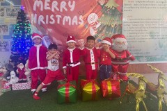 Merry-Christmas-Kindergarten-2024-57