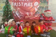 Merry-Christmas-Kindergarten-2024-61