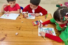 Merry-Christmas-Kindergarten-2024-81