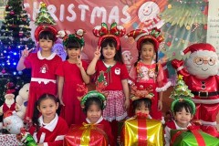 Merry-Christmas-Kindergarten-2024-82