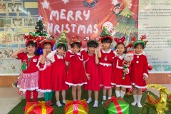 Merry-Christmas-Kindergarten-2024-88
