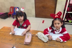 Merry-Christmas-Kindergarten-2024-94