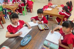 Merry-Christmas-Kindergarten-2024-97