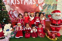 Merry-Christmas-Kindergarten-2024-99